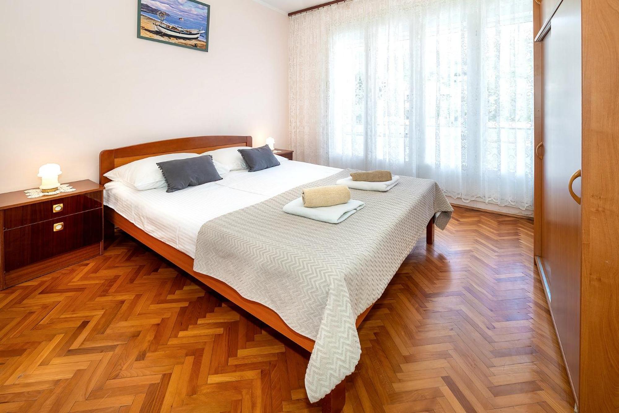 באסקה Apartments Nada & Ivan With Terrace מראה חיצוני תמונה