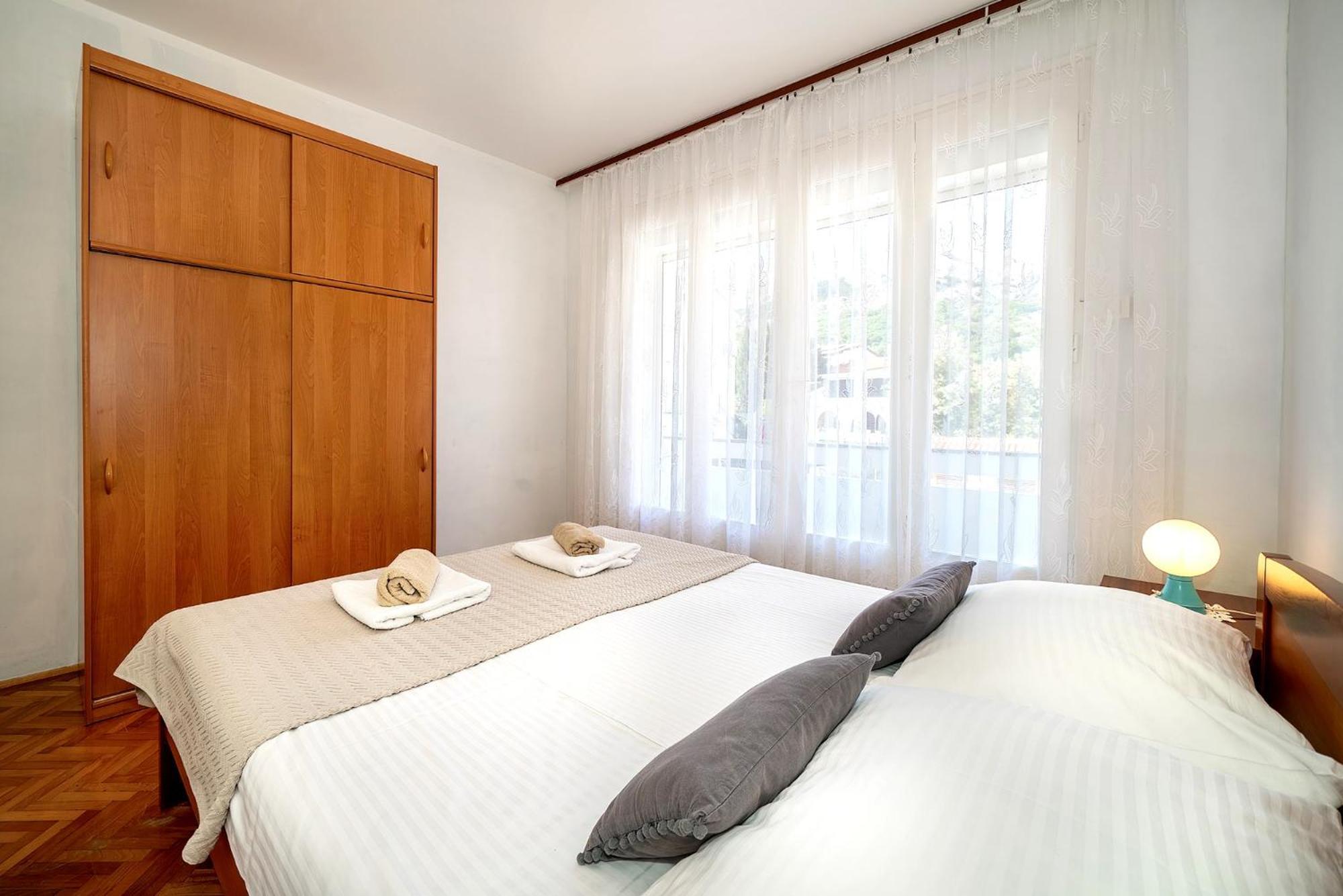 באסקה Apartments Nada & Ivan With Terrace מראה חיצוני תמונה